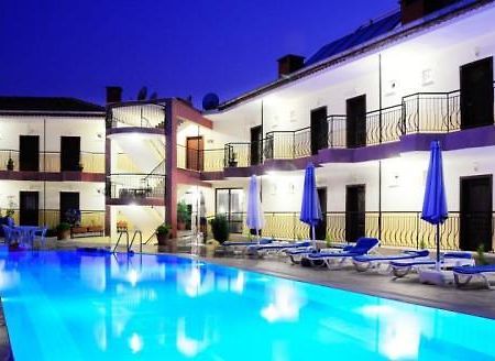 Las Palmeras Hotel Çamyuva Екстериор снимка