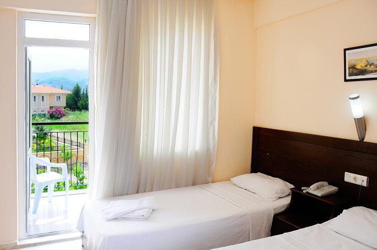 Las Palmeras Hotel Çamyuva Екстериор снимка