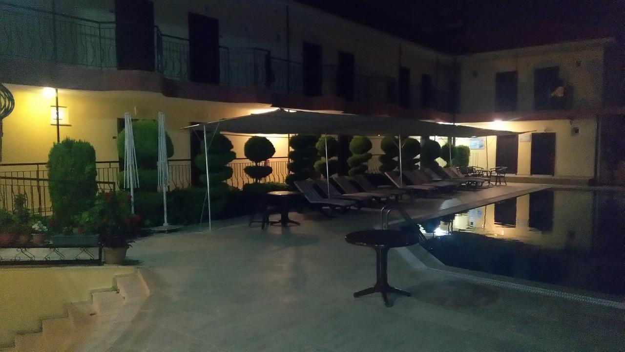 Las Palmeras Hotel Çamyuva Екстериор снимка
