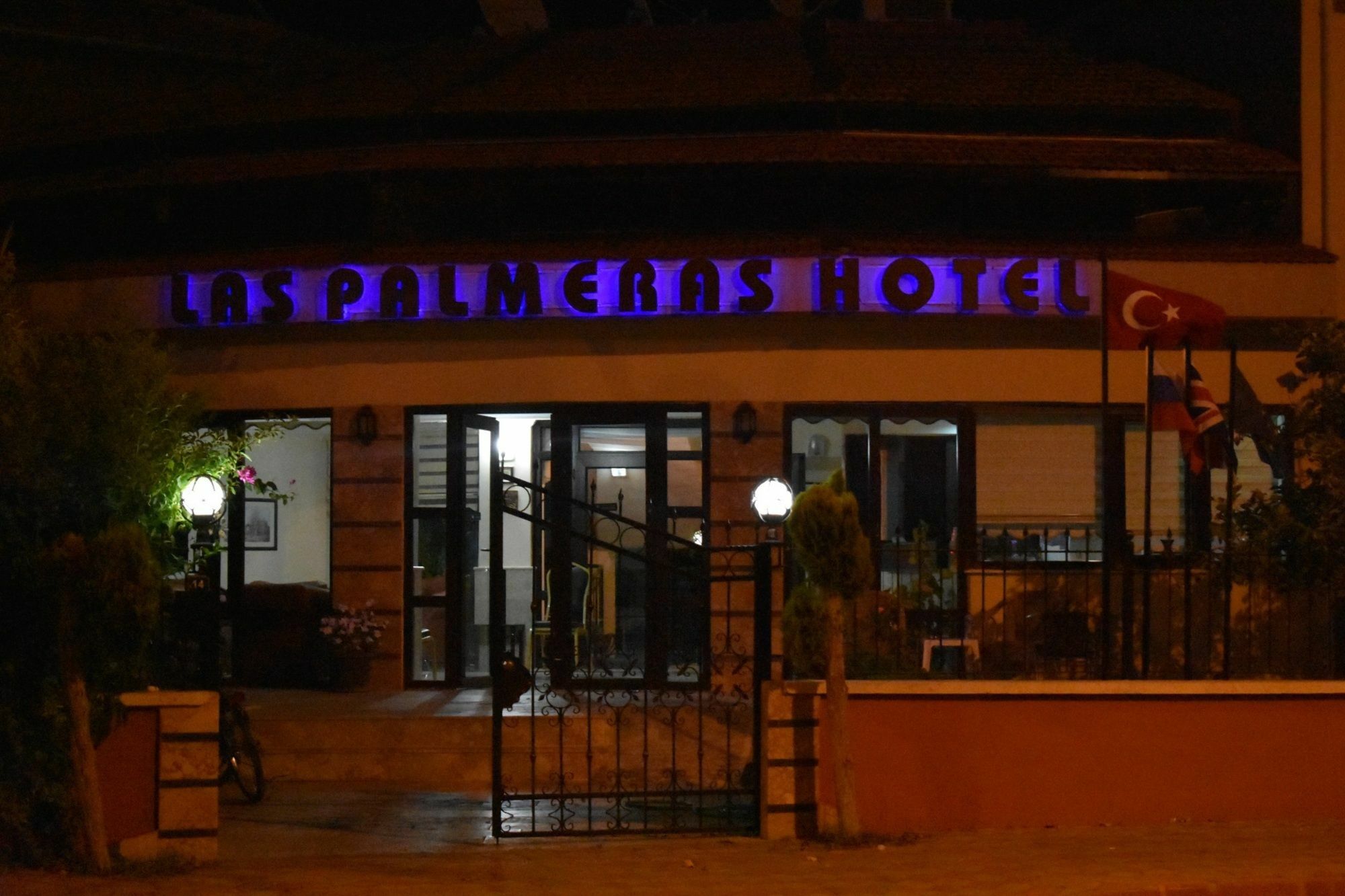 Las Palmeras Hotel Çamyuva Екстериор снимка